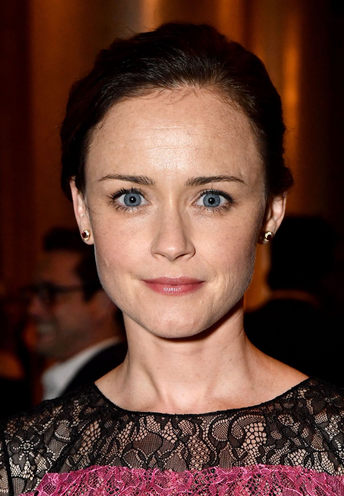alexis-bledel-at-33rd-annual-television-critics-association-awards-in-beverly-hills-08-05-2017_2.jpg