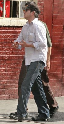 joaquin-phoenix-soho3.jpg