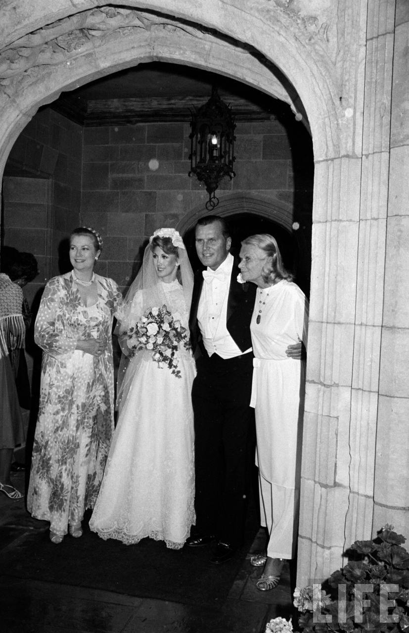 64df675f8207977a_large