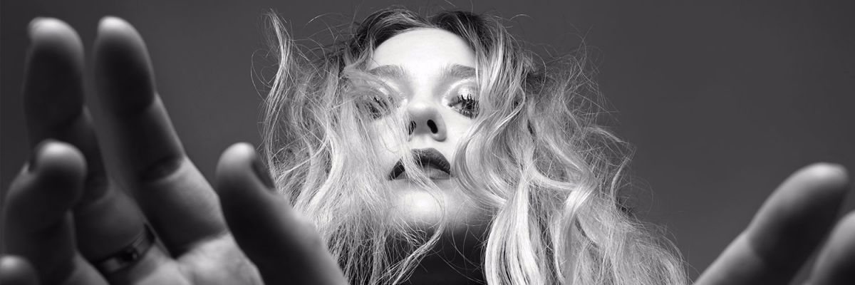 dakota-fanning-for-hunger-magazine-2017_2.jpg