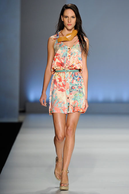 Plural_SS13_09_Amanda_Gresser.jpg
