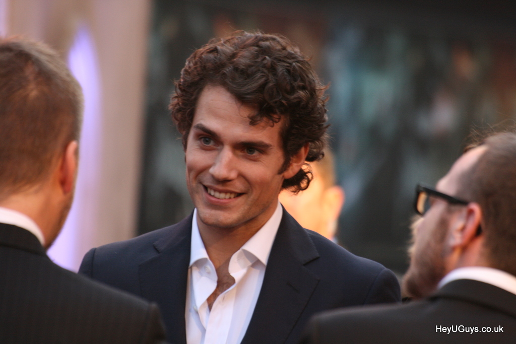 Sucker-Punch-UK-Premiere-Henry-Cavill.jpg