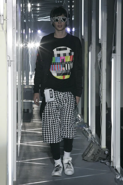 2976P0002.jpg