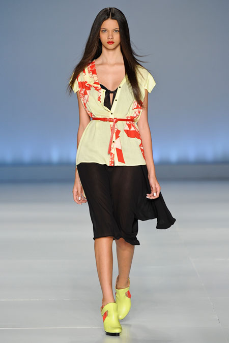 Lucas_Magalhaes_SS13_14_Marina_Nery.jpg