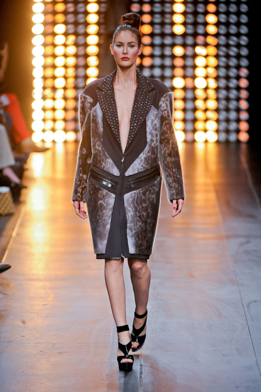 Julien_Fournie_Fall_2012_i_MU_3t_D39c_Yx.jpg