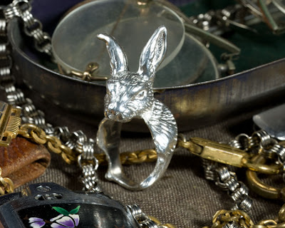 hare+ring.jpg