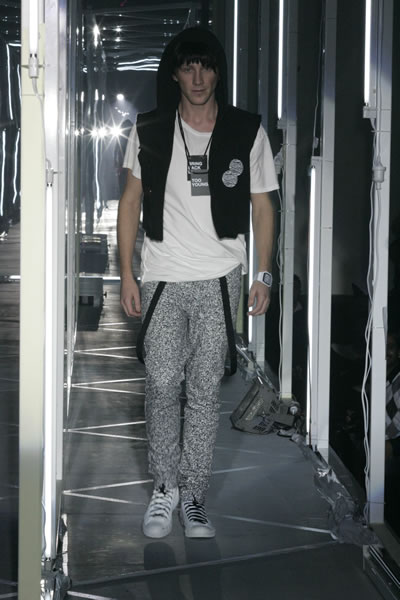 2976P0009.jpg