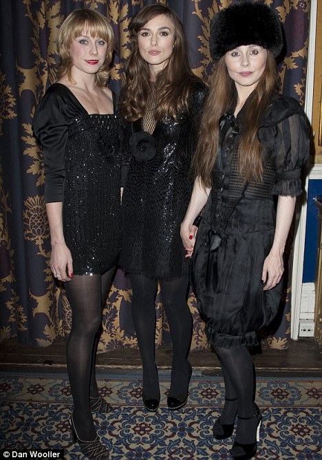 article-1236803-07A419C4000005DC-44_468x668.jpg