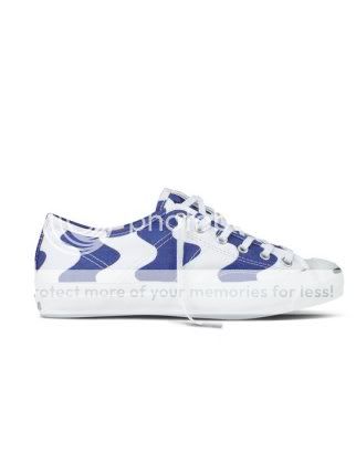 item0renditionslideshowVertical0117-converse-low-top-blue.jpg