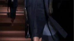 tumblr_mbbin1ylnn1r394kyo1_r2_250.gif