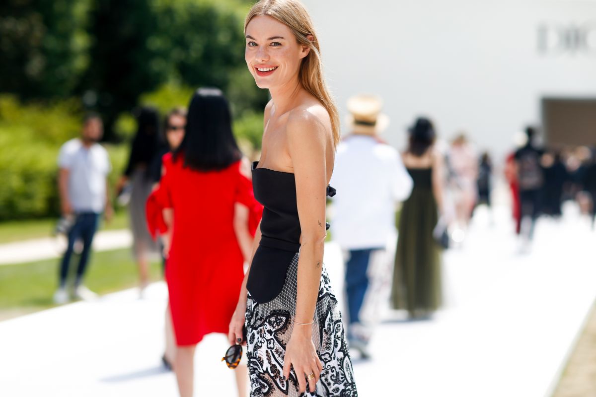 camille-rowe-at-dior-fall-winter-2018-2019-haute-couture-show-in-paris-07-02-2018-2.jpg