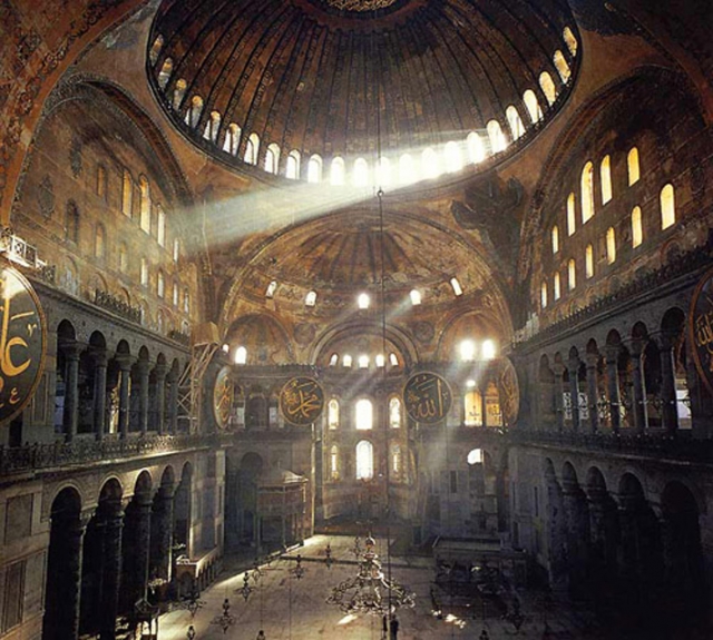 2_hagia_sofia_belulrol.jpg