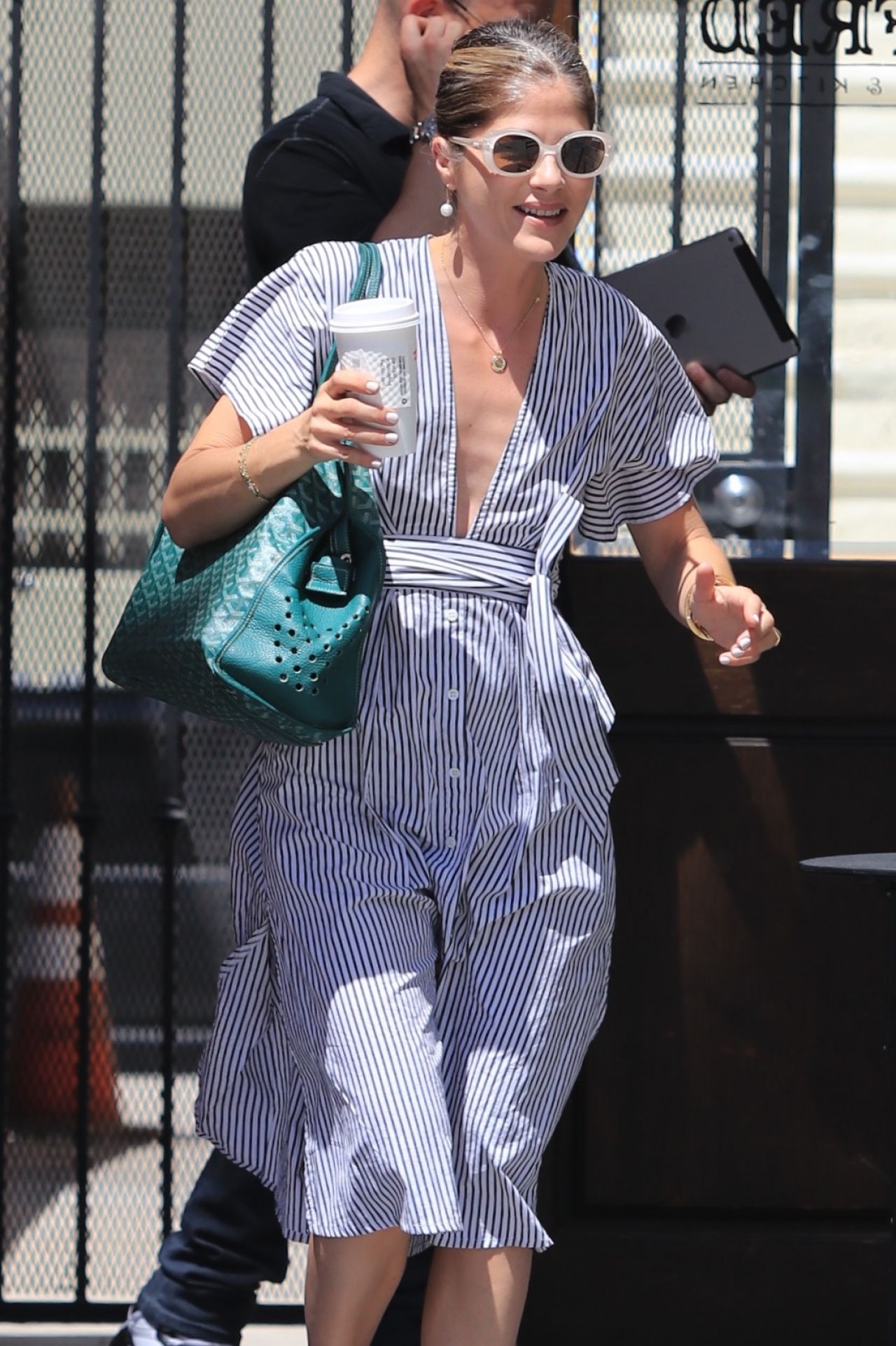 selma-blair-stop-by-alfred-coffee-kitchen-in-studio-city-05-07-2018-5.jpg