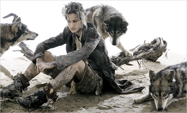 11wolf_slide01.jpg