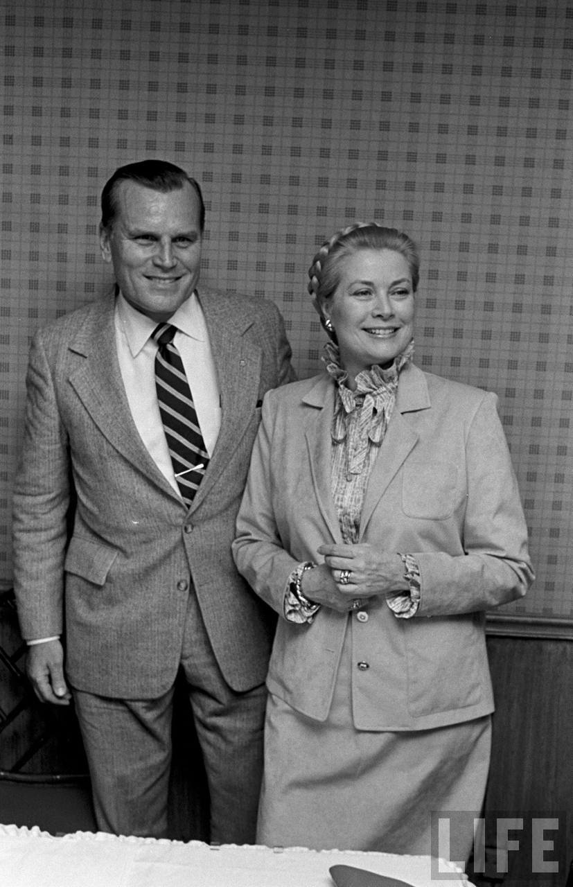 ac18cb8cf9a22dae_large