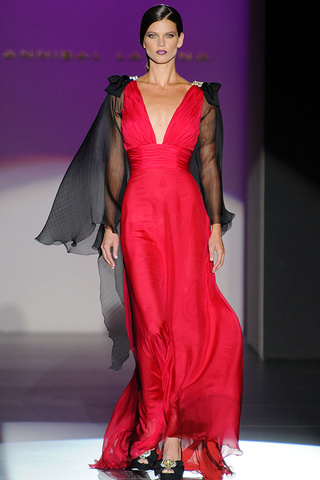 hannibal_laguna_pasarela_676156563_320x480.jpg