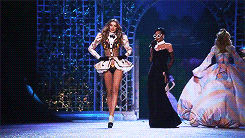 tumblr_metnibtL671rms2p0o1_250.gif