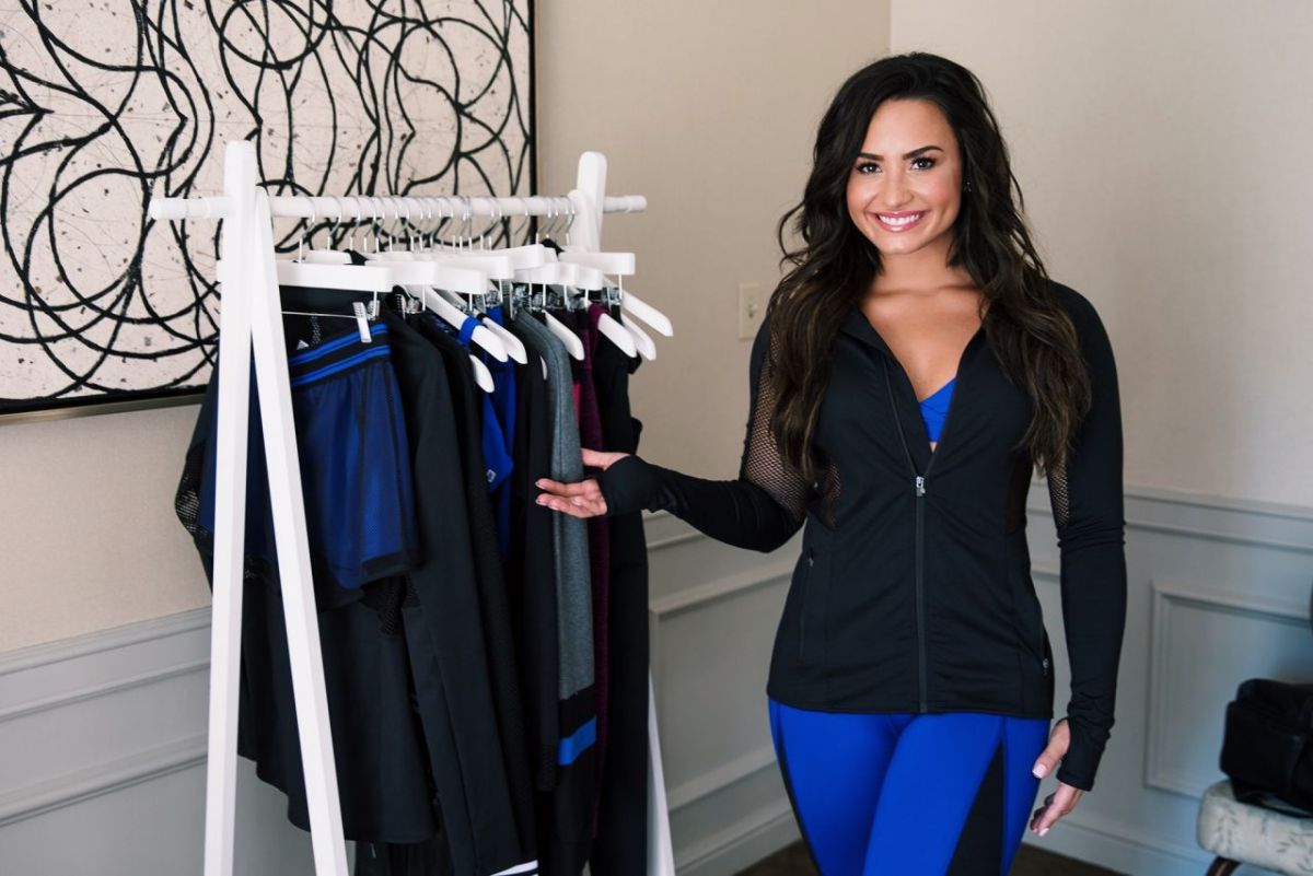 demi-lovato-promotes-her-new-fabletics-line-in-new-york-08-16-2017_2.jpg