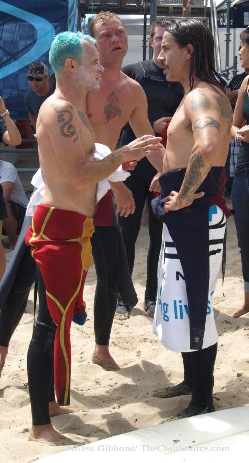 Surfrider-5-Anthony_Kiedis-Flea.jpg