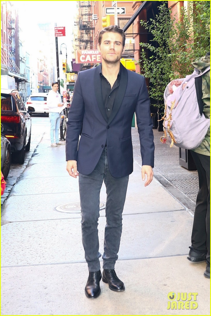 paul-wesley-nyc-june-2018-01.jpg