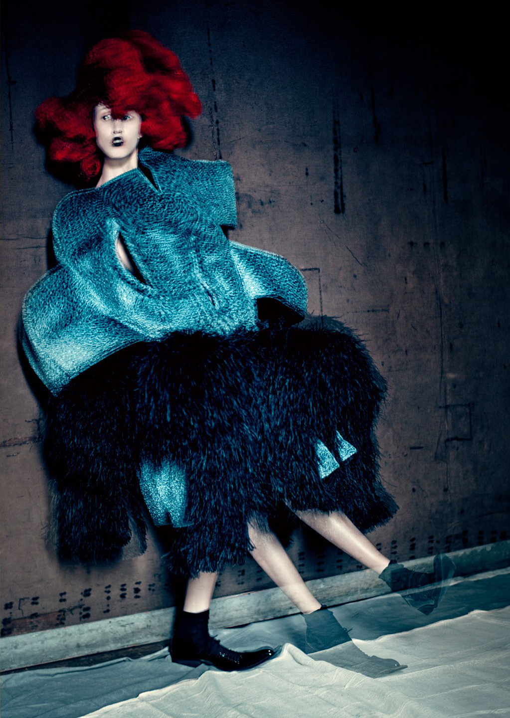 blue-witches-anna-cleveland-by-paolo-roversi-for-luncheon-magazine-spring-summer-2016-2-1.jpg