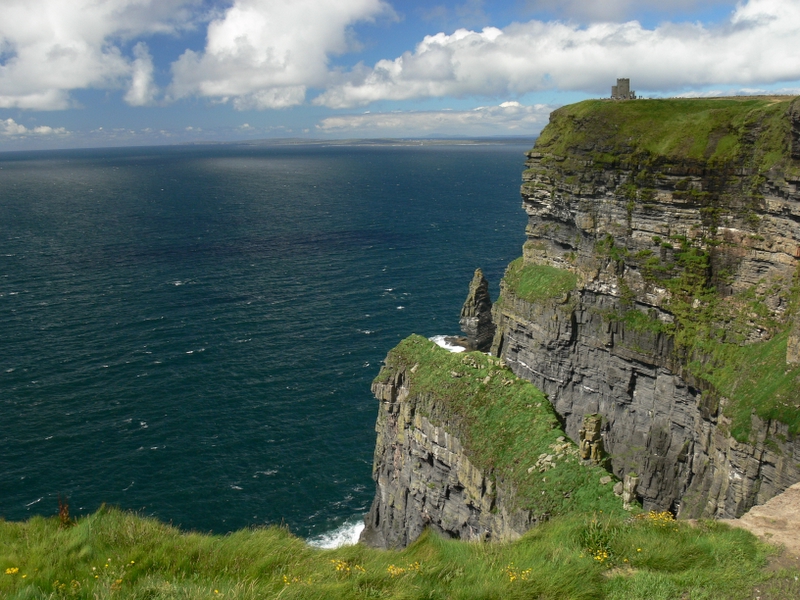 Cliffs_of_Moher_by_bojtarmarci.jpg