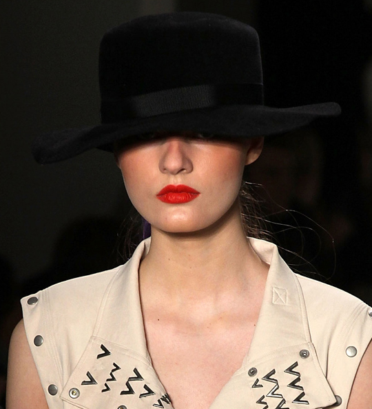 nyfw_venacava_maccosmetics001.jpg