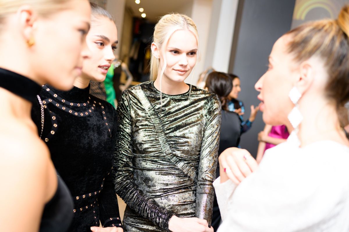 caroline-kelly-and-kendall-visser-at-intermix-25th-anniversary-party-in-new-york-10-18-2018-2.jpg