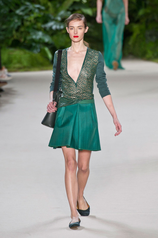 Akris_Spring_2013_Ly_cjrf0d4_Hx.jpg