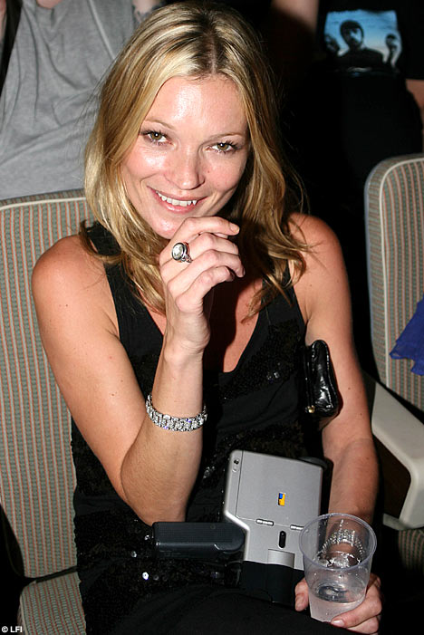 katemossLFI_468x701.jpg