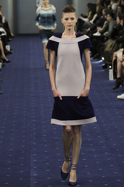 500x750xchanel_2012ss_20120322_007_thumb_500xaut.jpg