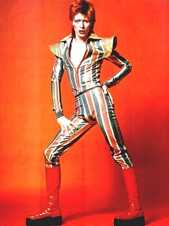 ziggy-stardust-david-bowie-5554079-350-467.jpg