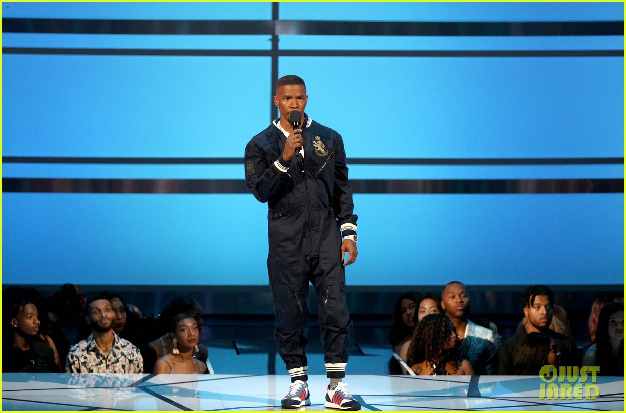 jamie-foxx-speech-june-2018-bet-awards-04.jpg