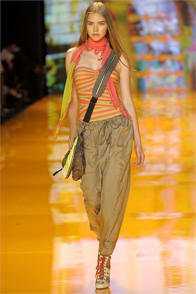 dkny_189233.jpg
