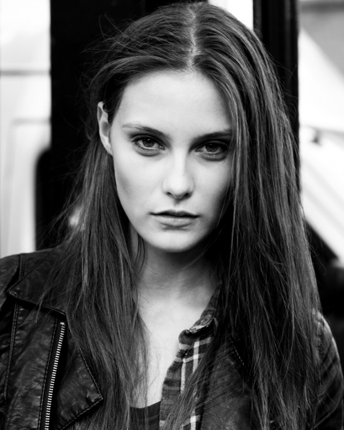 CHARLOTTE_WIGGINS_017-700x874.jpg