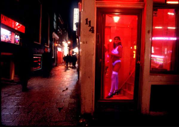 amsterdam-red-light-district.jpg