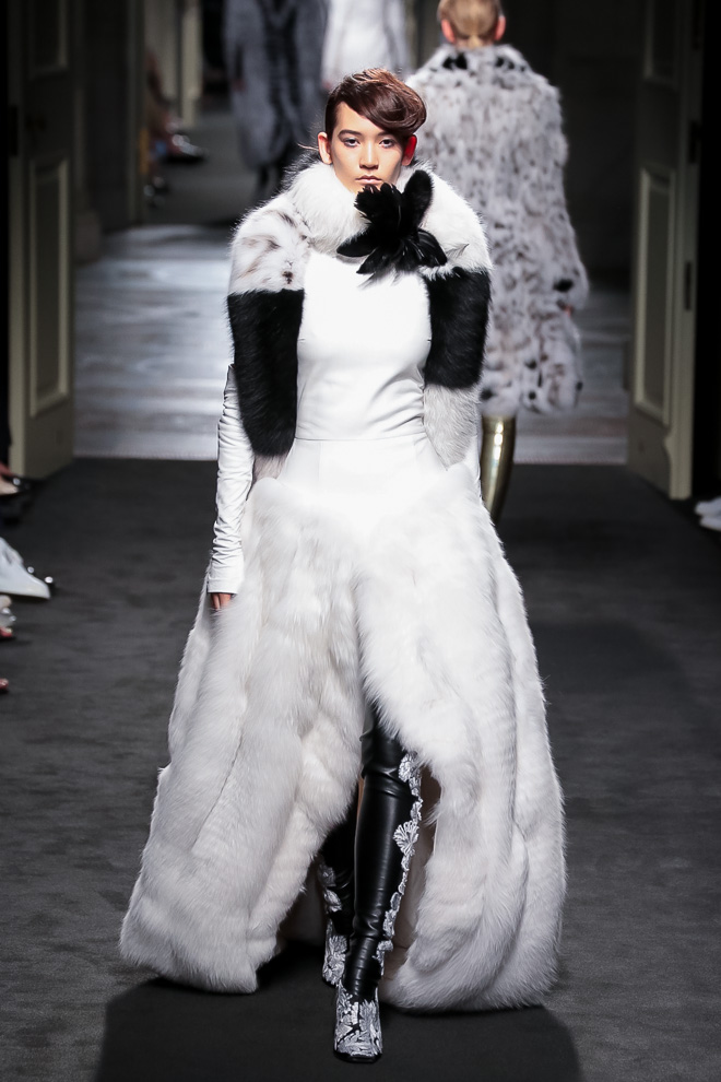 fendi-20150727_033-thumb-660x990-439076.jpg