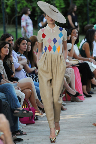 delpozo_pasarela_794574669_320x480.jpg