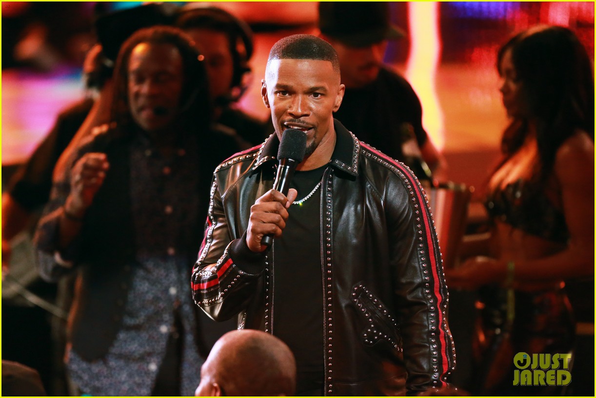 jamie-foxx-speech-june-2018-bet-awards-03.jpg