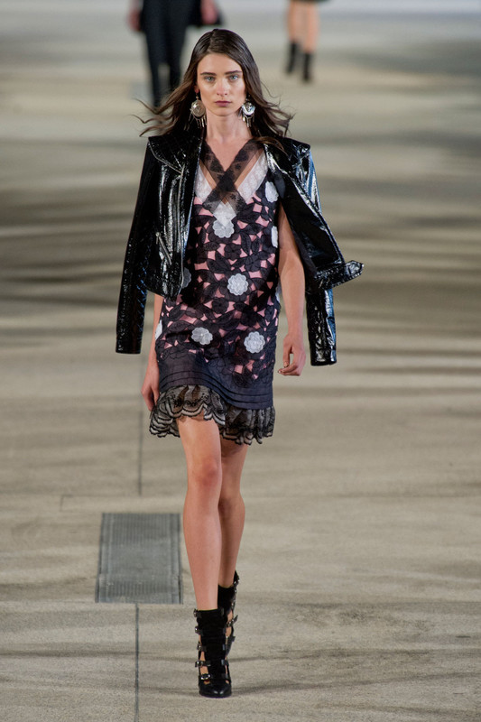 Alexis_Mabille_Spring_2013_DWZdk6_GTYGUx.jpg