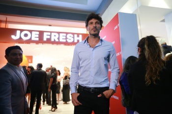 Joe Fresh Celebrates Holidays with Andres Velencoso Segura +