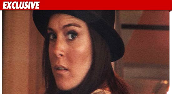 1221-lindsay-lohan-tmz-ex-1a.jpg