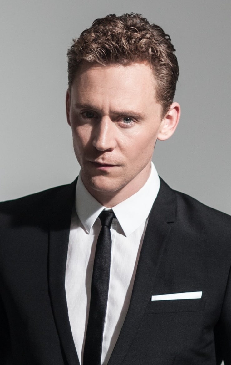 740full-tom-hiddleston.jpg