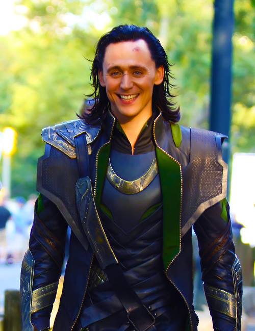 500full-tom-hiddleston.jpg