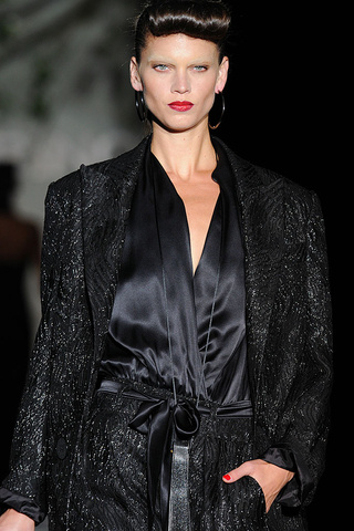 roberto_verino_detalles_225442486_320x480.jpg