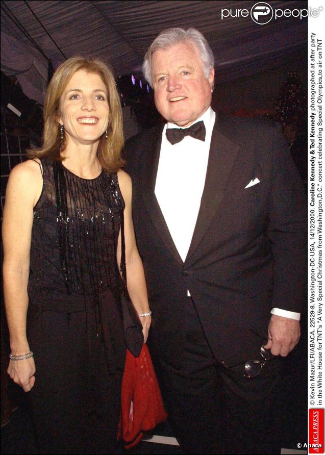 270476-edward-ted-kennedy-ici-avec-caroline-637x0-4.jpg