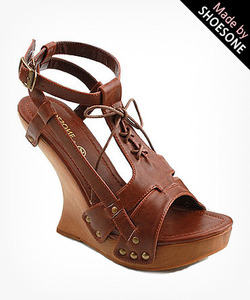 shoecom_1899.jpg