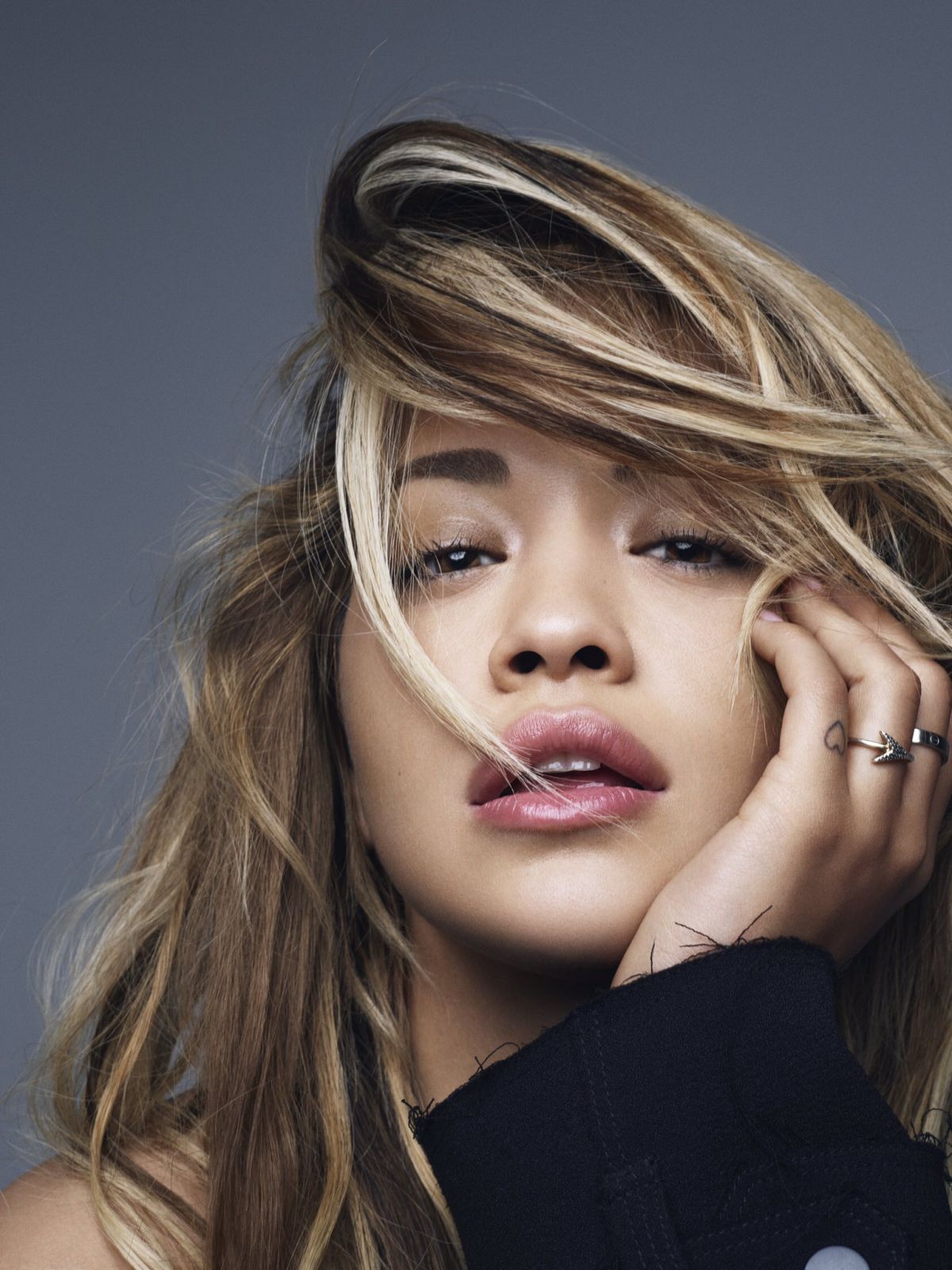 rita-ora-your-song-promos-2017-1.jpg