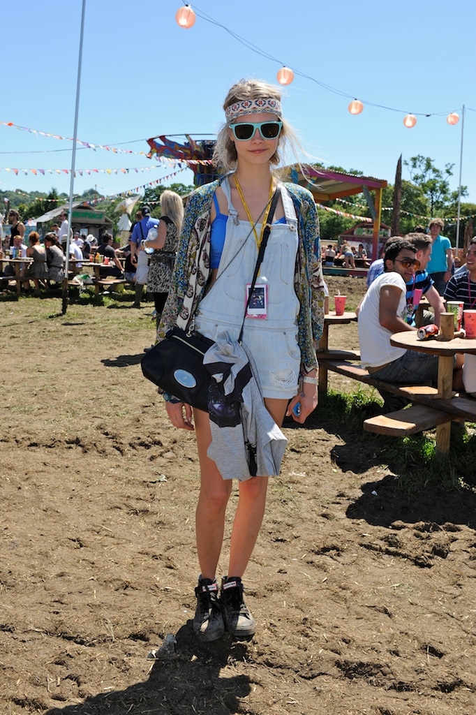 cara-delvigne-glasto.jpg