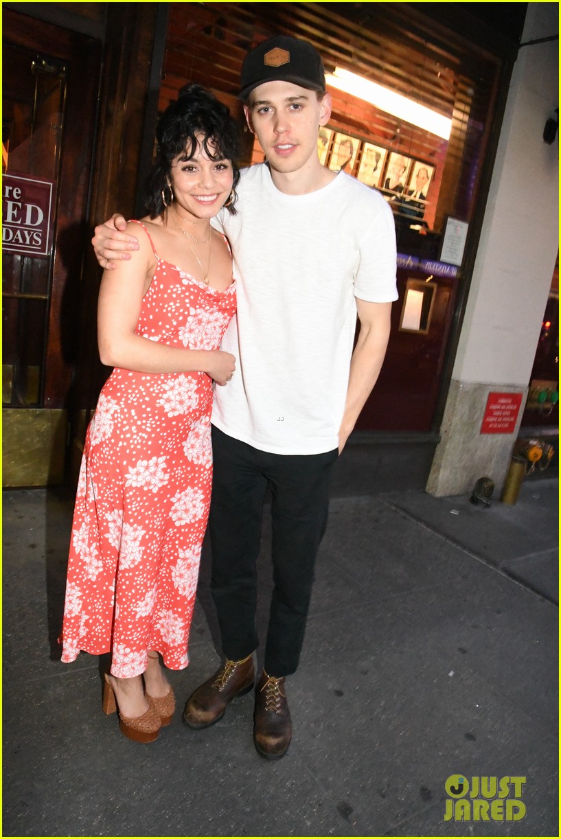 vanessa-hudgens-austin-butler-closing-night-on-broadway-01.jpg